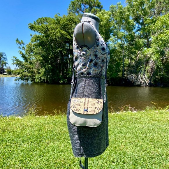 MICHAEL KORS Mott Snake-Embossed Leather Crossbody Cream & Black, Silver Chain - Picture 2 of 15